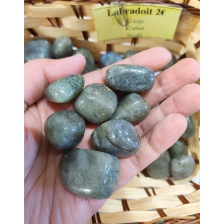 Labradorite Gemstones
